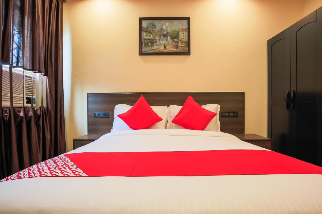 Hotel O Kanak Palace Új-Delhi Kültér fotó